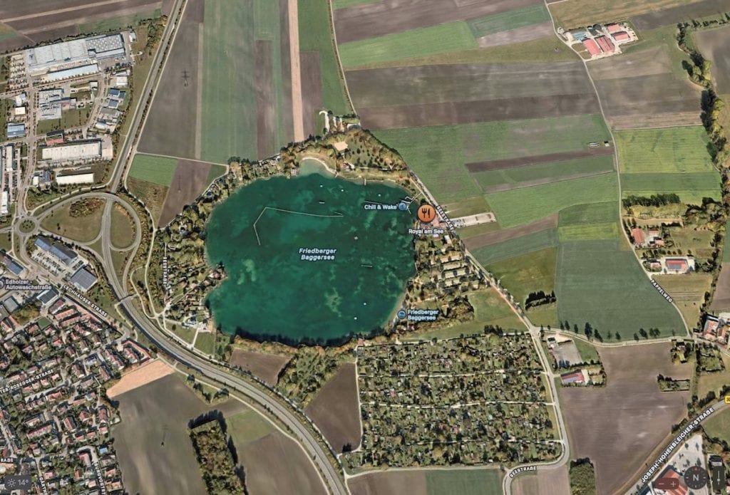 Screenshot Die besondere Atmosphäre einer Weihnachtsfeier am See