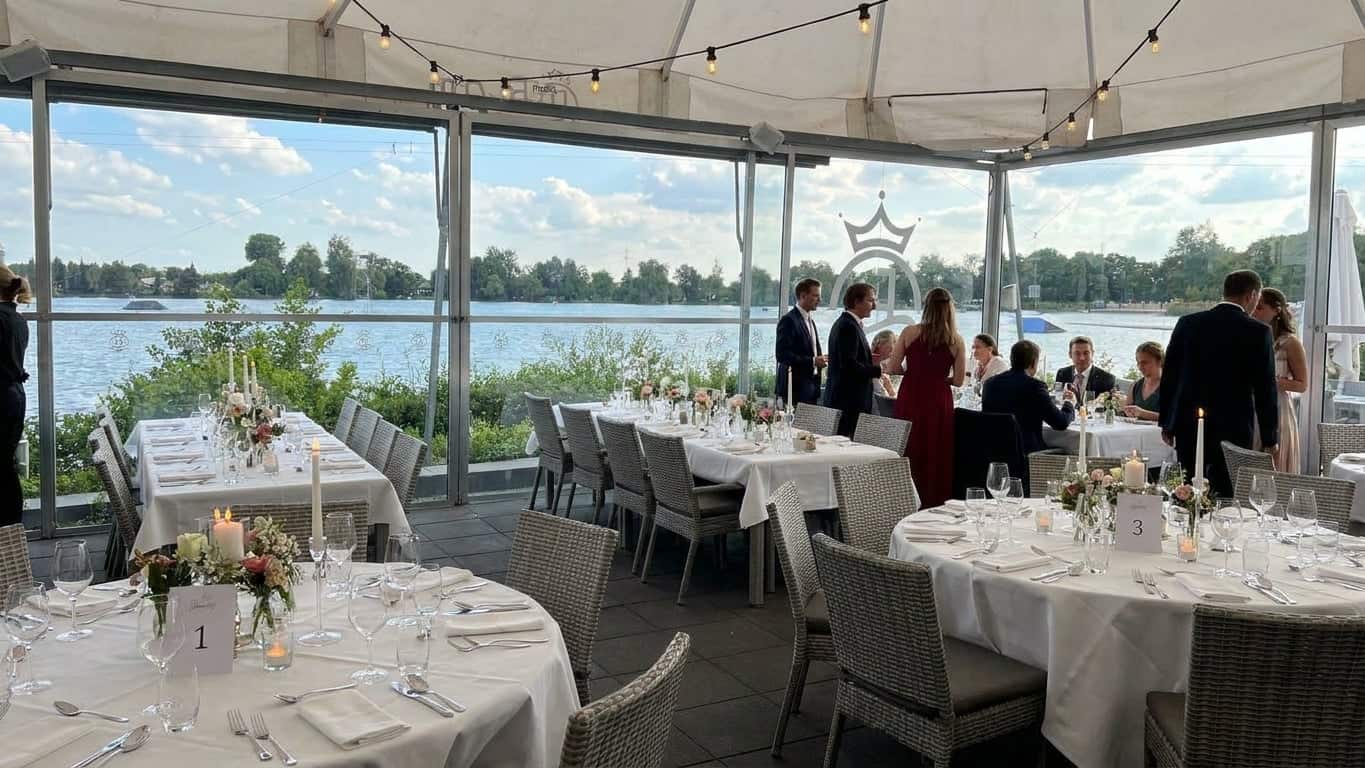 Tischordnung und Sitzplan für Events: So gelingt die perfekte Sitzordnung - Royal am See