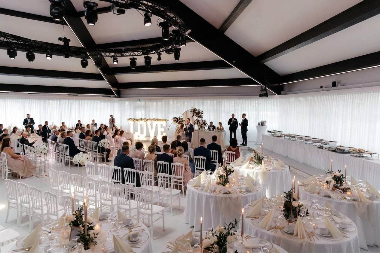 Was kostet eine Hochzeit am See? Transparente Budgetplanung für Augsburg - Royal am See